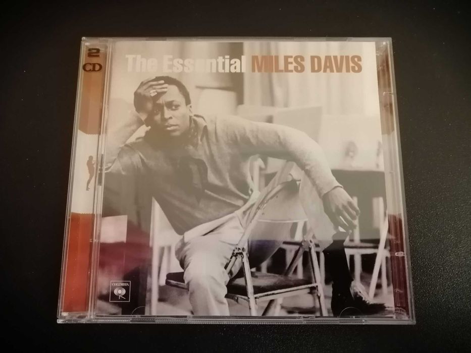 CD Duplo Miles Davis "The Essential" - Excelente estado