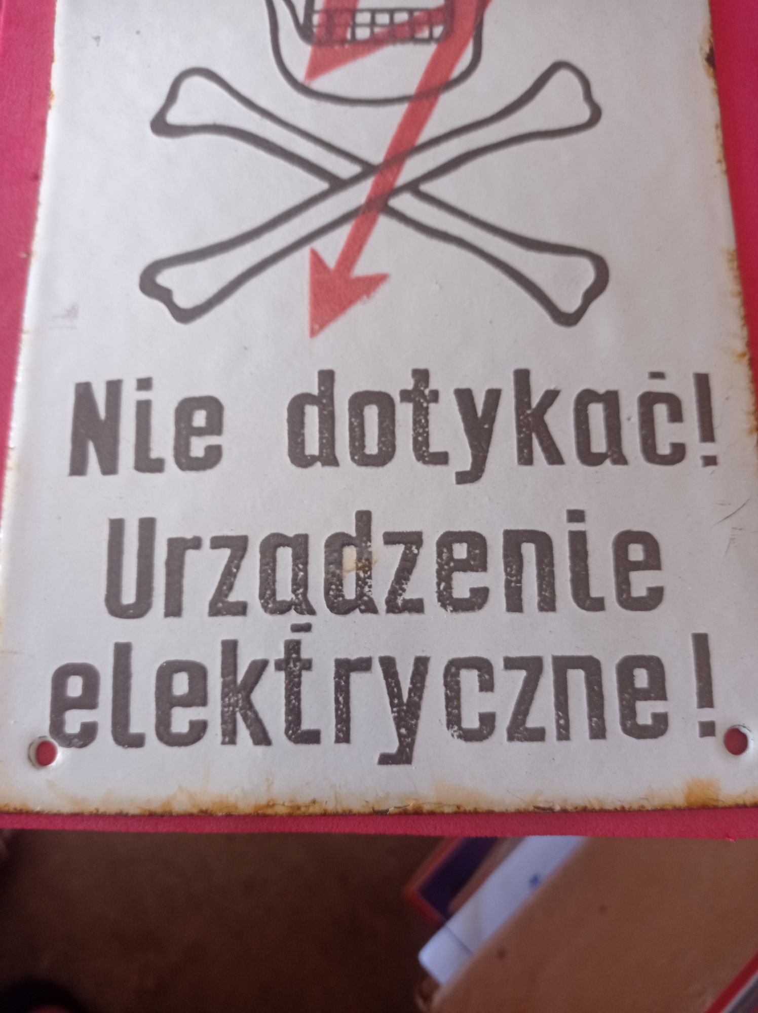 Aviso de electrificação antigo