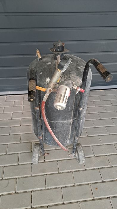 Piaskarka ciśnieniowa