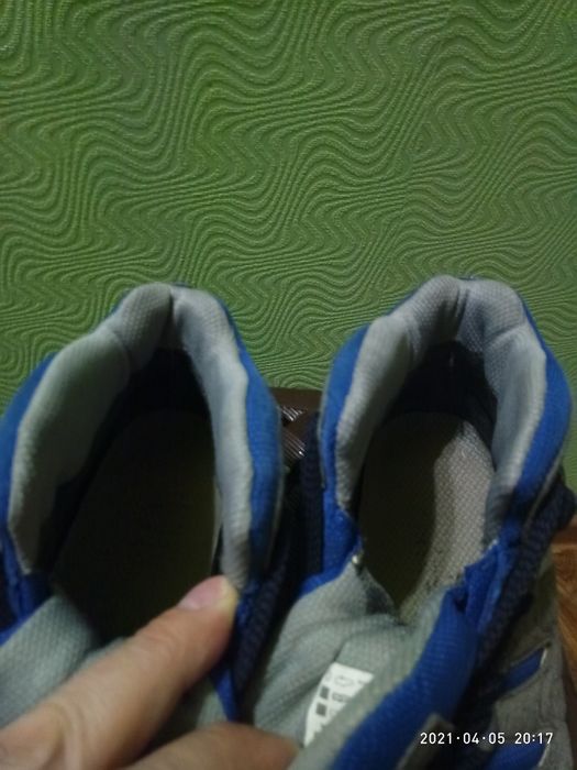 Продам кроссовки (ХОРОШЕЕ СОСТОЯНИЕ)!