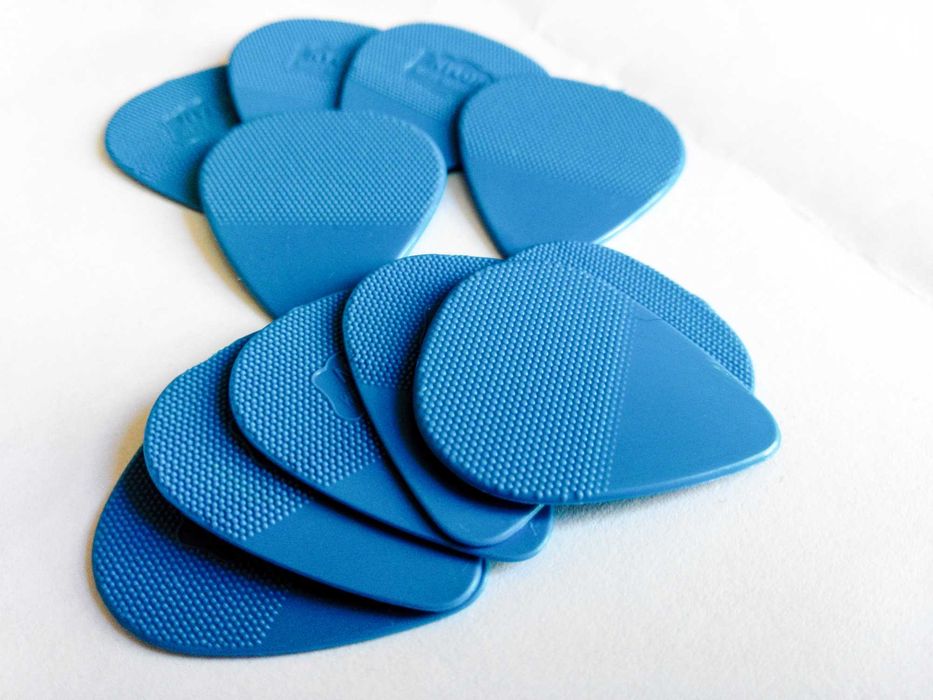 Palhetas  Herdim BLUE NYLON PICK. 88mm.