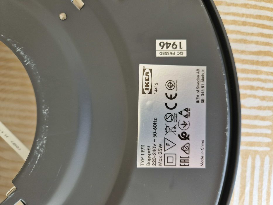 Candeeiro de teto IKEA - como novo