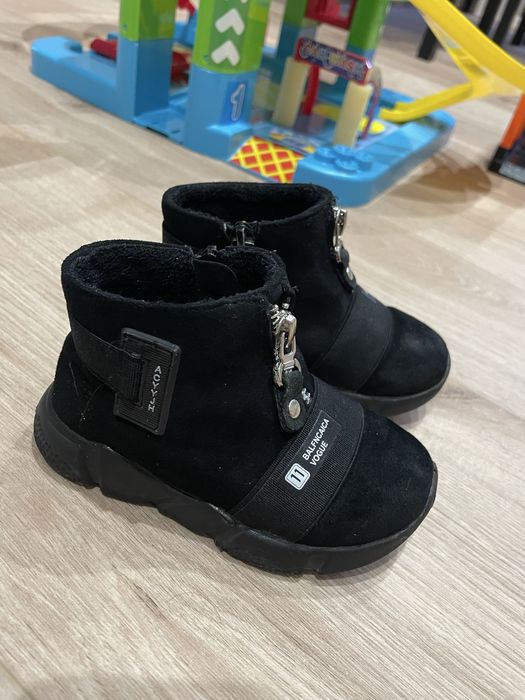 Ботинки унісекс 23 розмір