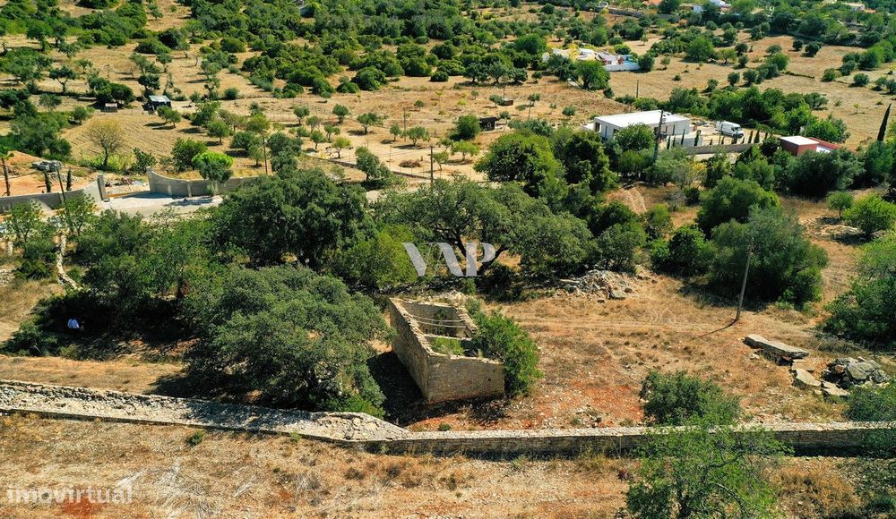Terreno urbano para construção em Loulé