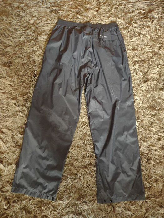 Mega okazja !  Sportowe  spodnie  przeciwdeszczowe  TRESPASS  XL