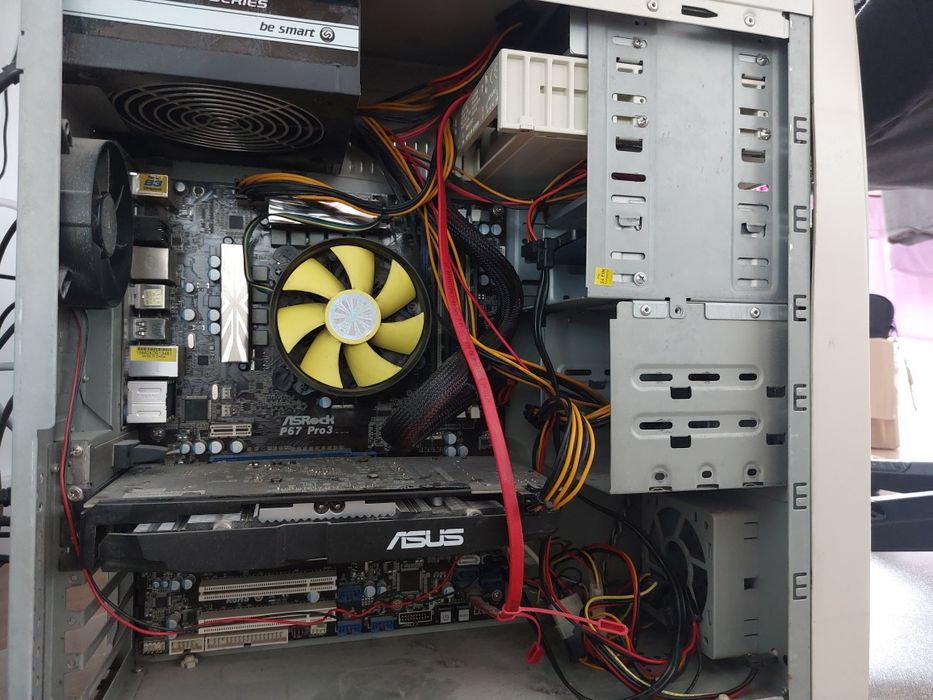 Komputer i7 3770 Radeon RX580 RAM 16GB