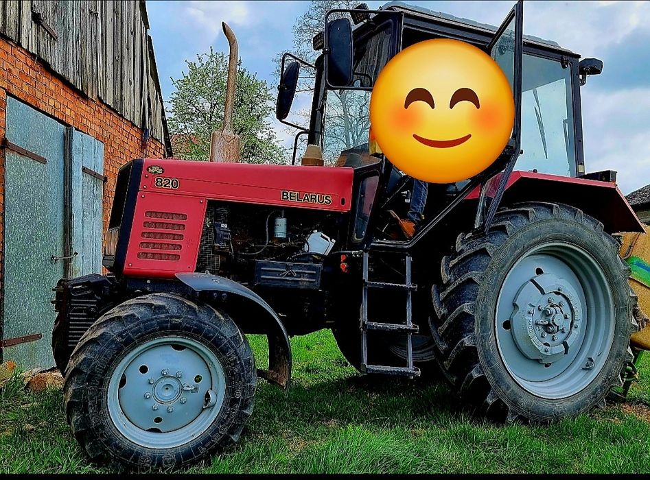 Ciągnik rolniczy Belarus MTZ 820