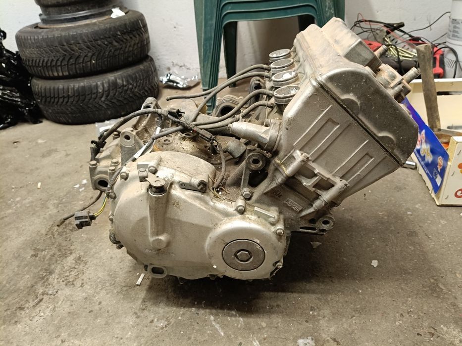 Silnik Honda CBR 600 gaźnik   czytaj opis