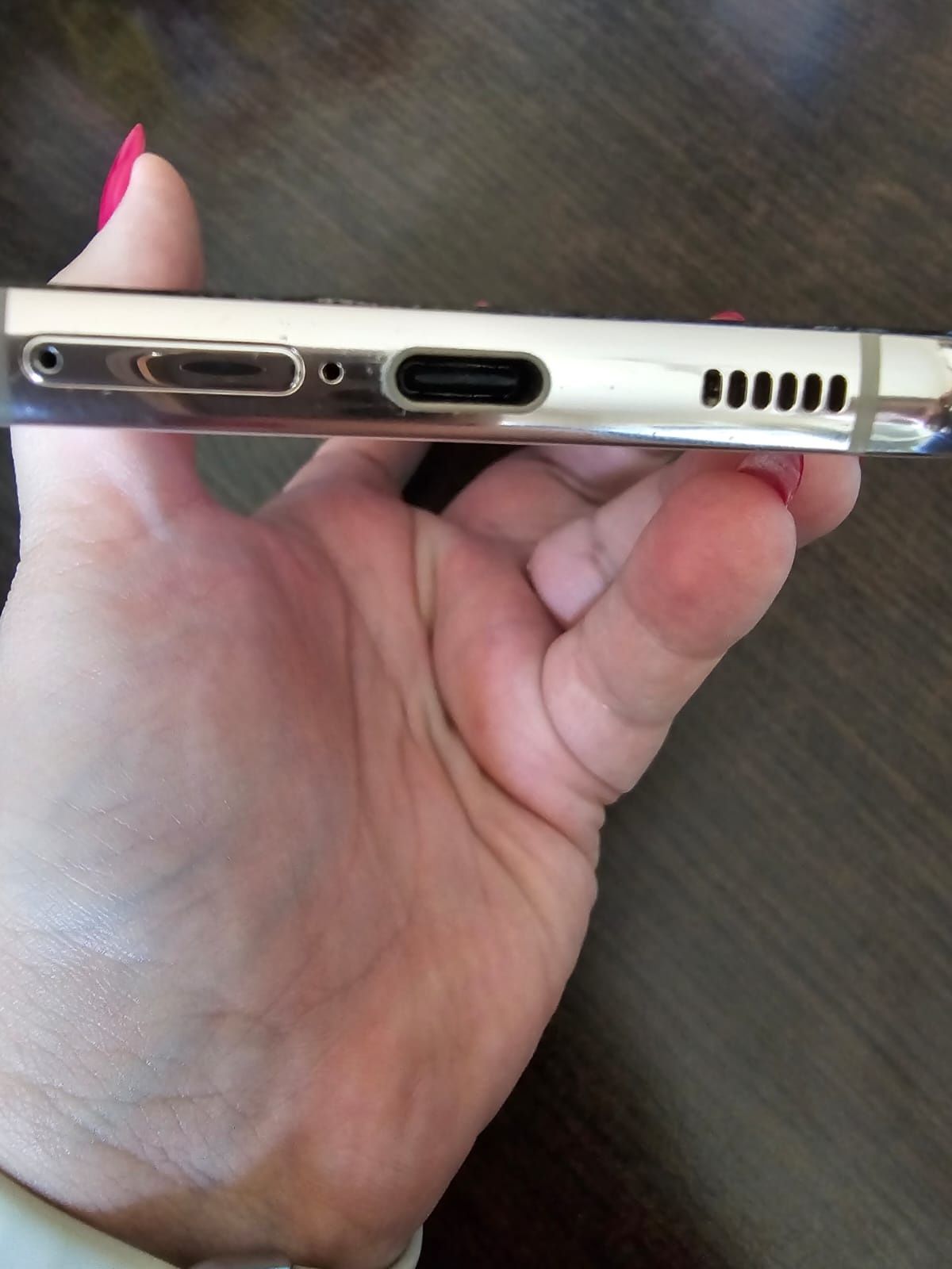 Samsung Galaxy S22+ plus różowy