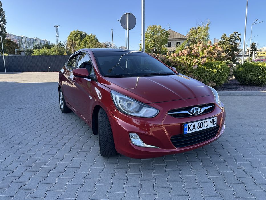 Продам Hyundai Accent , власне доглянуте авто