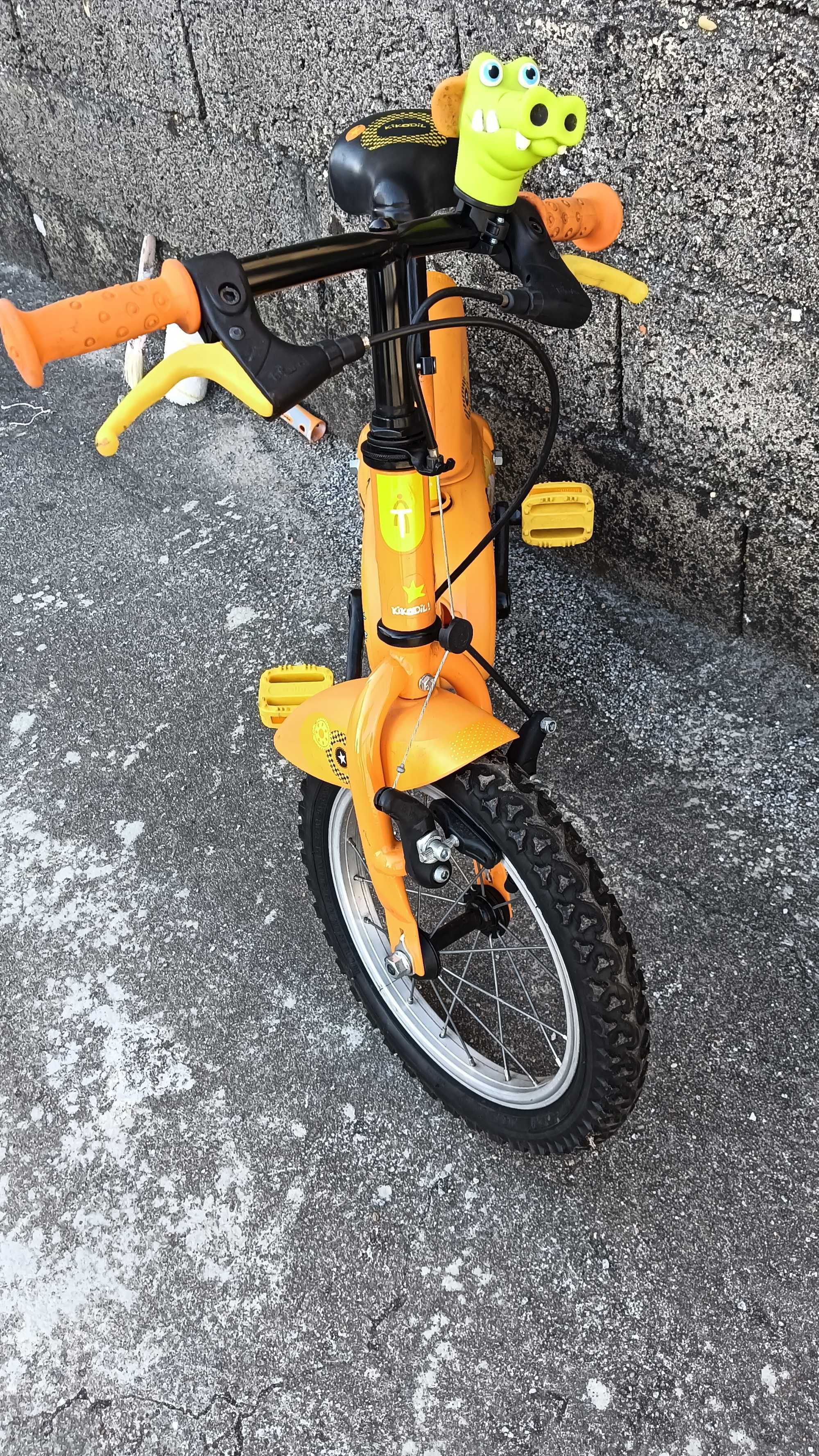 BICICLETA DE CRIANÇA semi-nova RODA 14