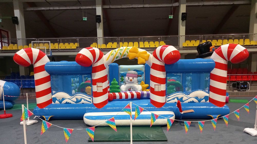 Imprezy z Mikołajem, zimowe dekoracje, dmuchańce, animacje, snowtubing