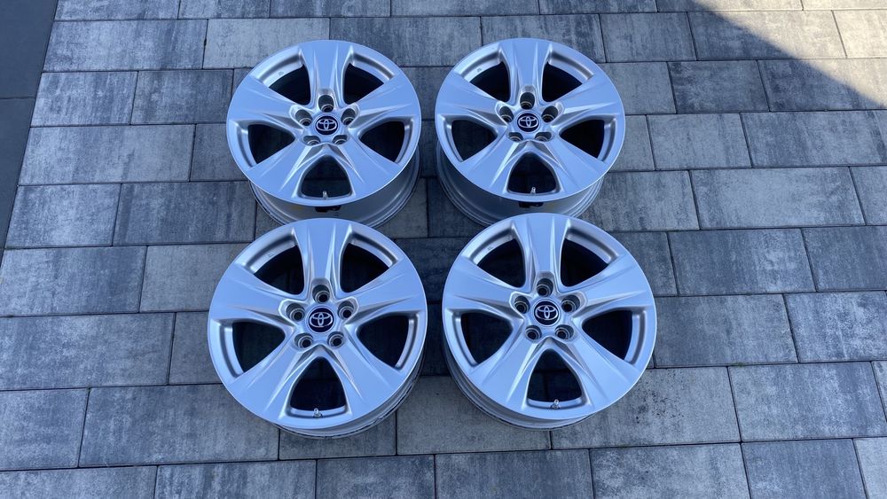 Felgi aluminiowe Toyota RAV4 V gen 5x114,3 17 cali czujniki TPMS