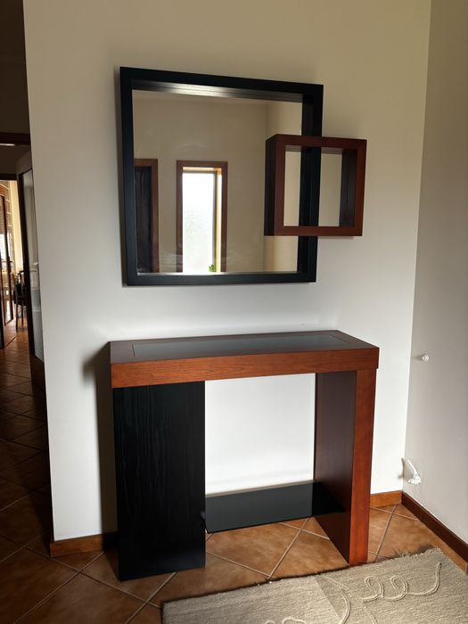 Hall de Entrada (Móvel, Espelho,Quadro,Banco)