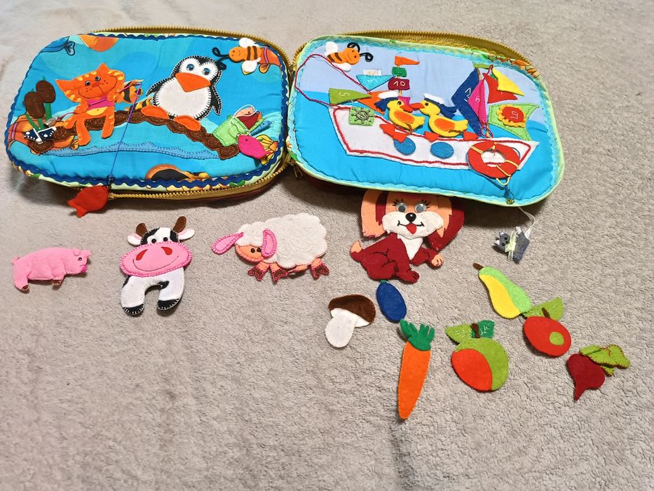 М'яка книжка іграшка