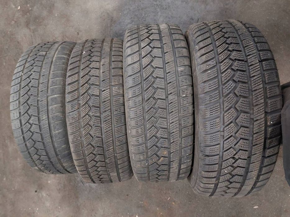 OPONY ZIMOWE 4 SZT 205/55R16 2021R SUNFULL SF-982
