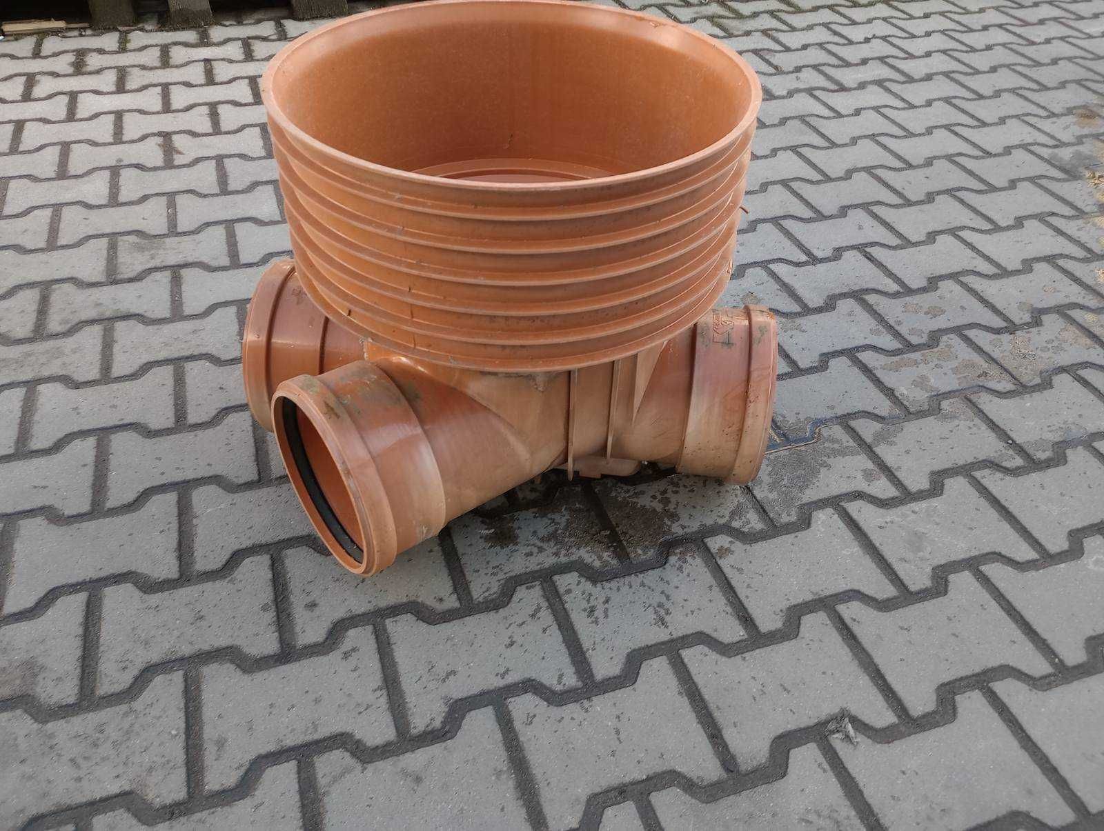 Kineta zbiorcza 400x200 , z uszczelką, do rury wlotowej i wznoszącej