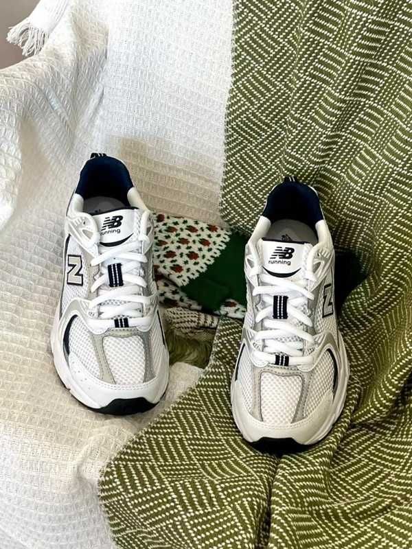 Biały^wstępny^NewBalanceNB530^UnisexTrampki Roz.40.5