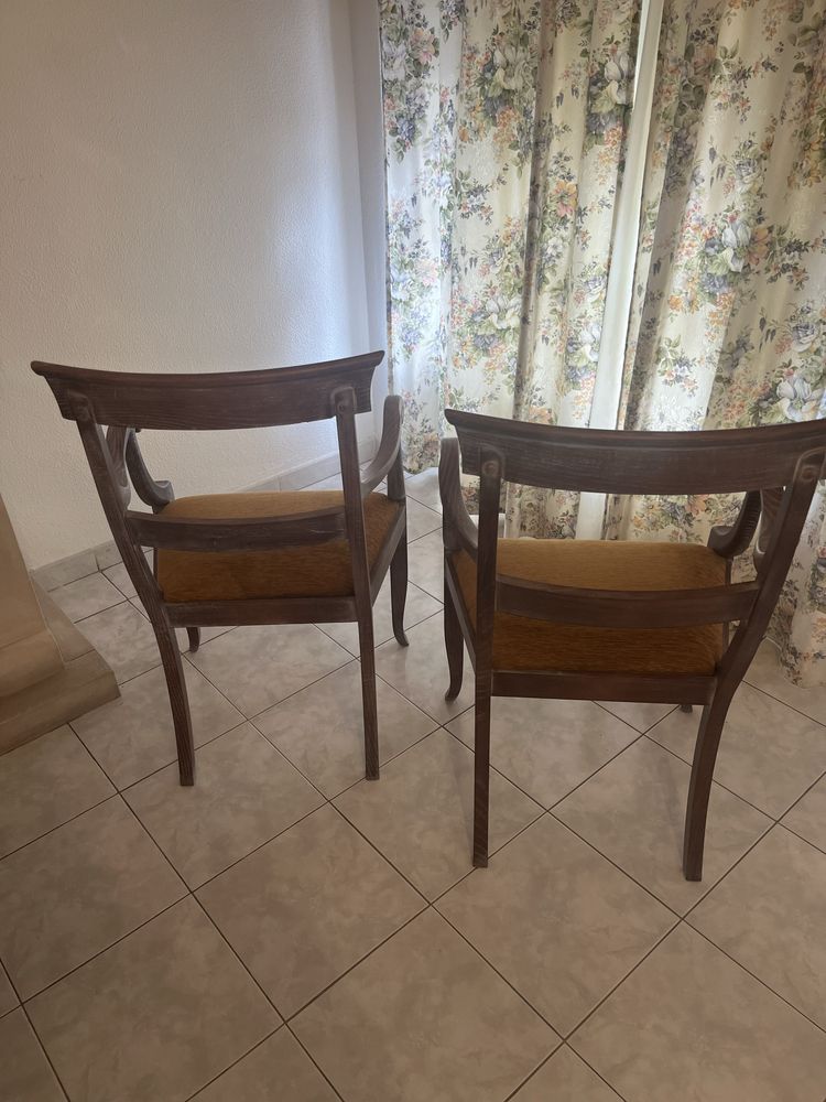 2 Cadeiras Novas
