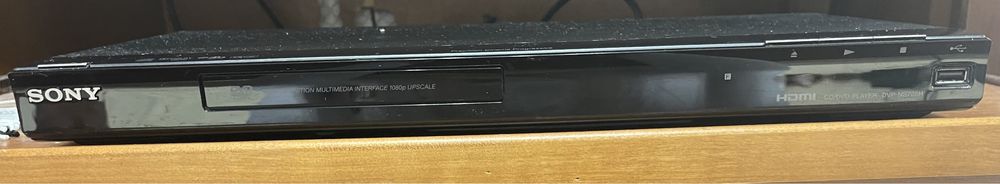 DVD проигрыватель Sony  DVP-NS728 H