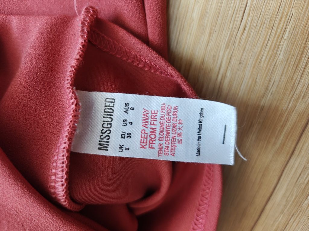 Bluzka z efektownymi rękawami Missguided xxs crop top