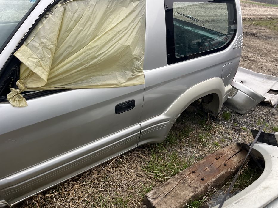 Karoseria land cruiser 90 zdrowa import wlochy