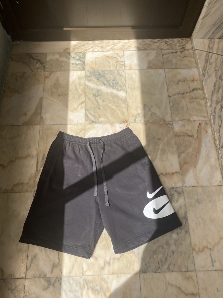 Calcao preto da nike