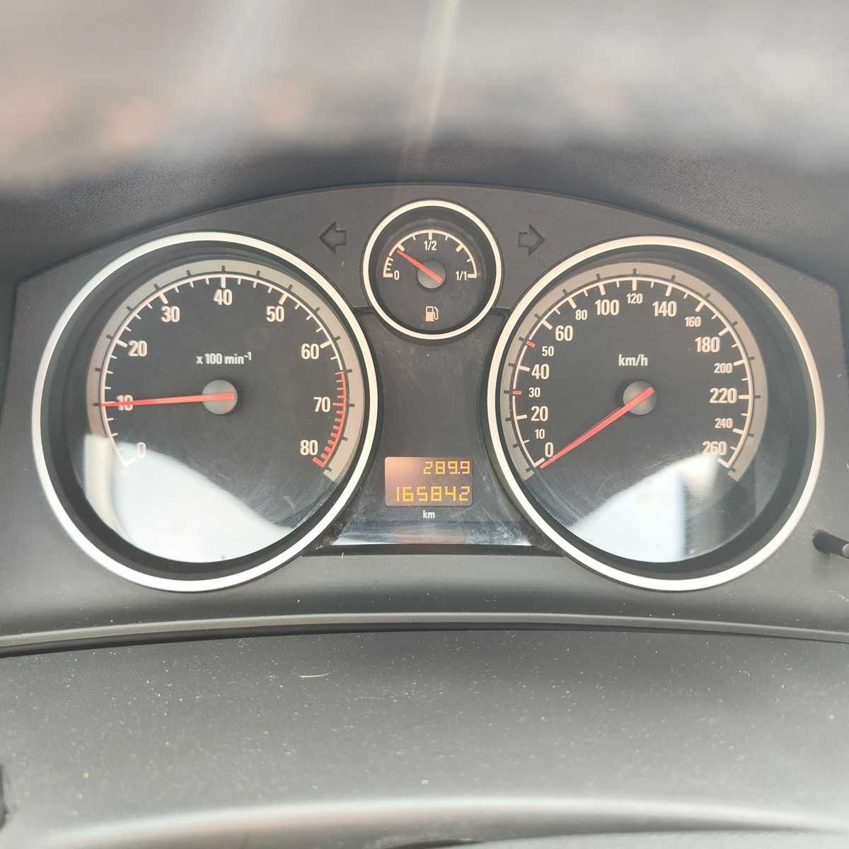 Opel Astra H GTC 1.4 90KM 166tys.km Czarny