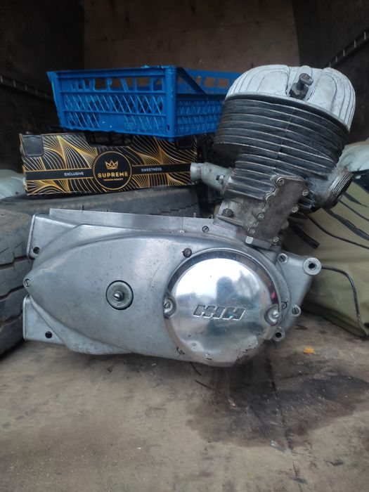 Двигун мотоцикла іж-планета