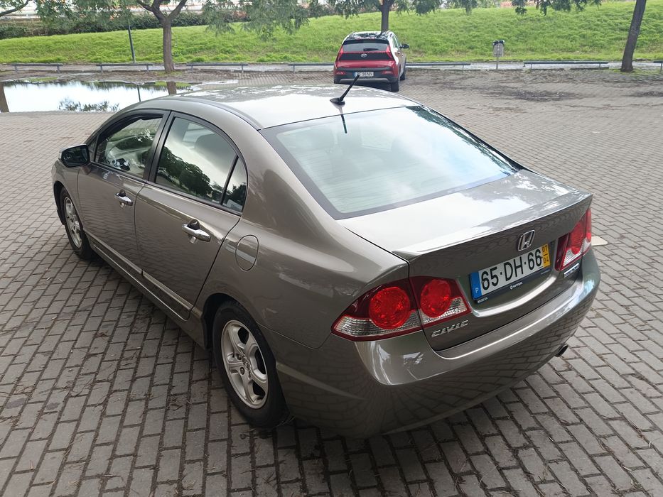 Honda Civic 1.3 i -VTEC Hybrid 129Milkms