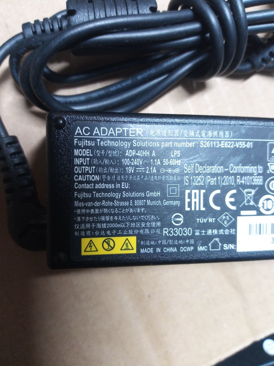 Fujitsu Asus Toshiba Lenovo 5.5*2.5 40w 19V 2.1A оригінал блок живленя