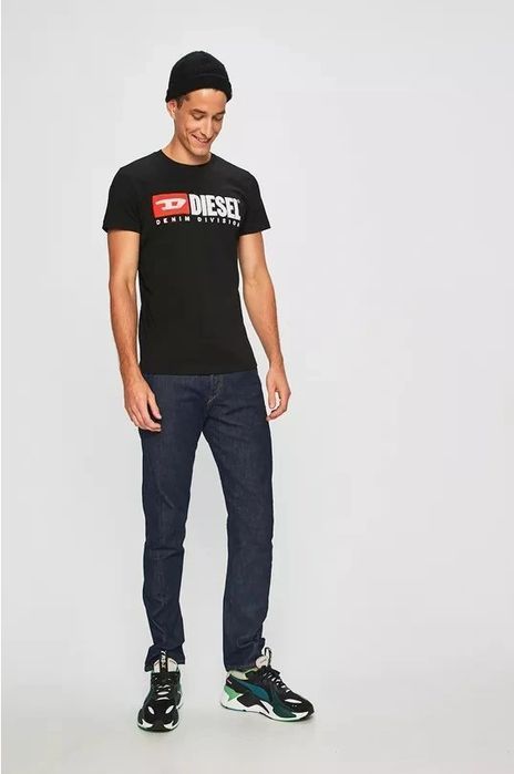 Levi's - Spodnie Jeans Engineered Regular Tapered r. 26/30