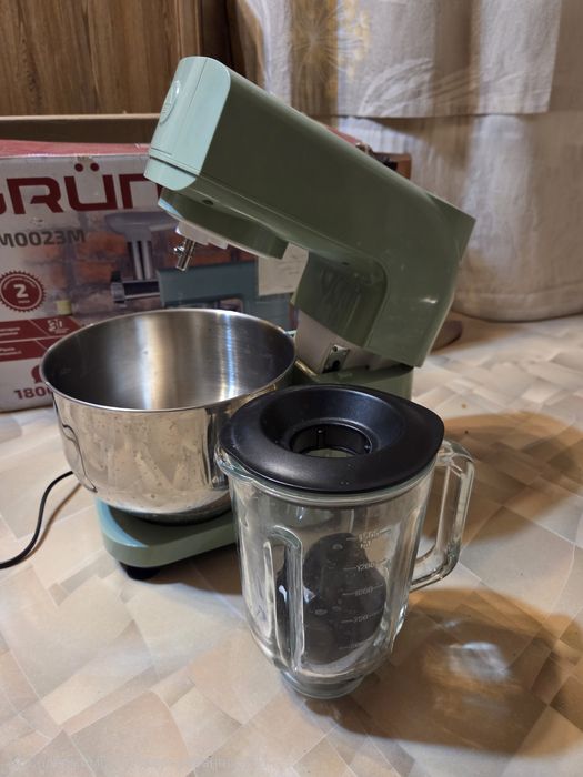 Кухонна комбайн  GKM0023M, 1800 Вт, 6 швидкостей (GRUNHELM)