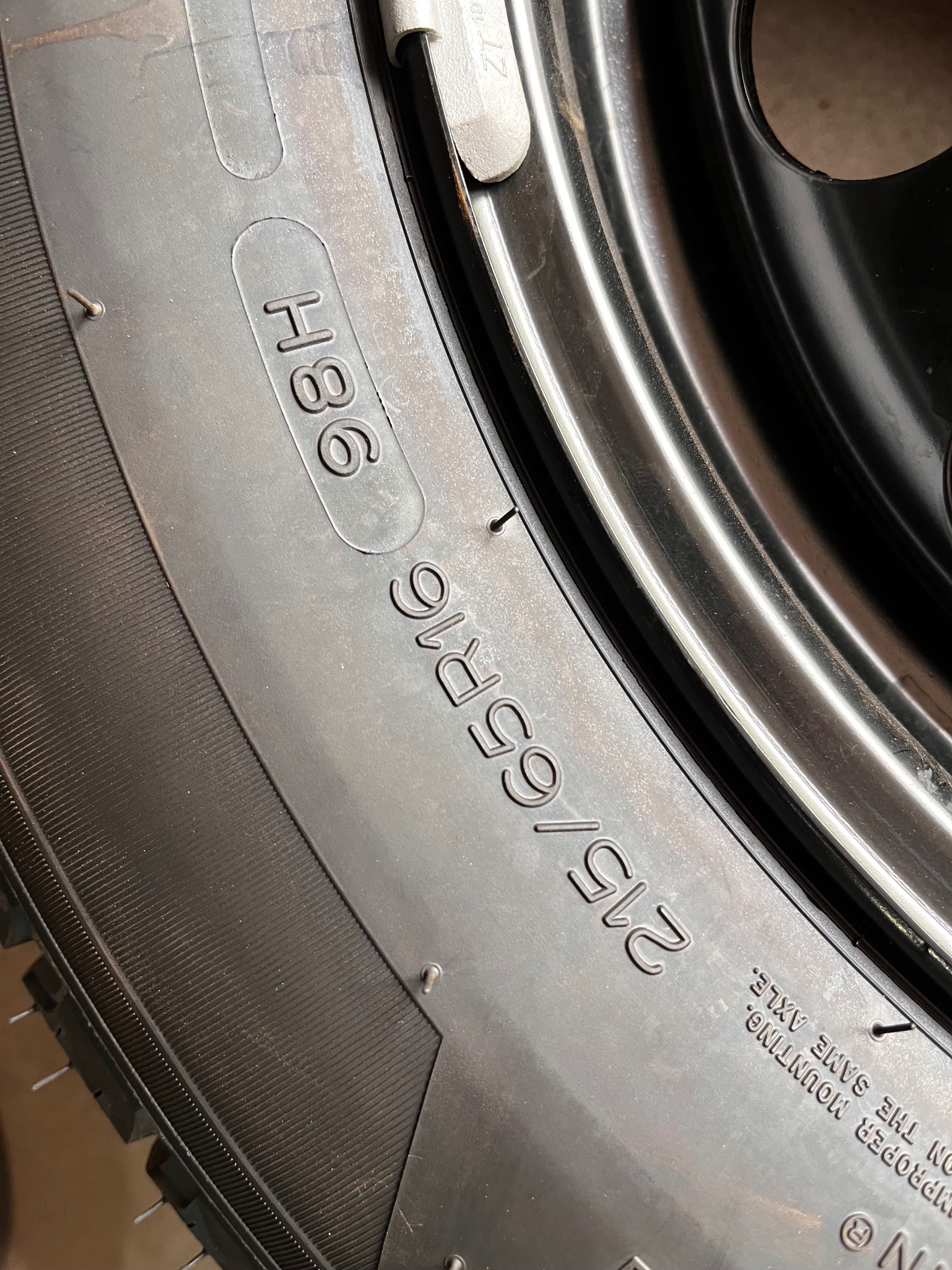 215/65 R16 літо Michelin Latitude