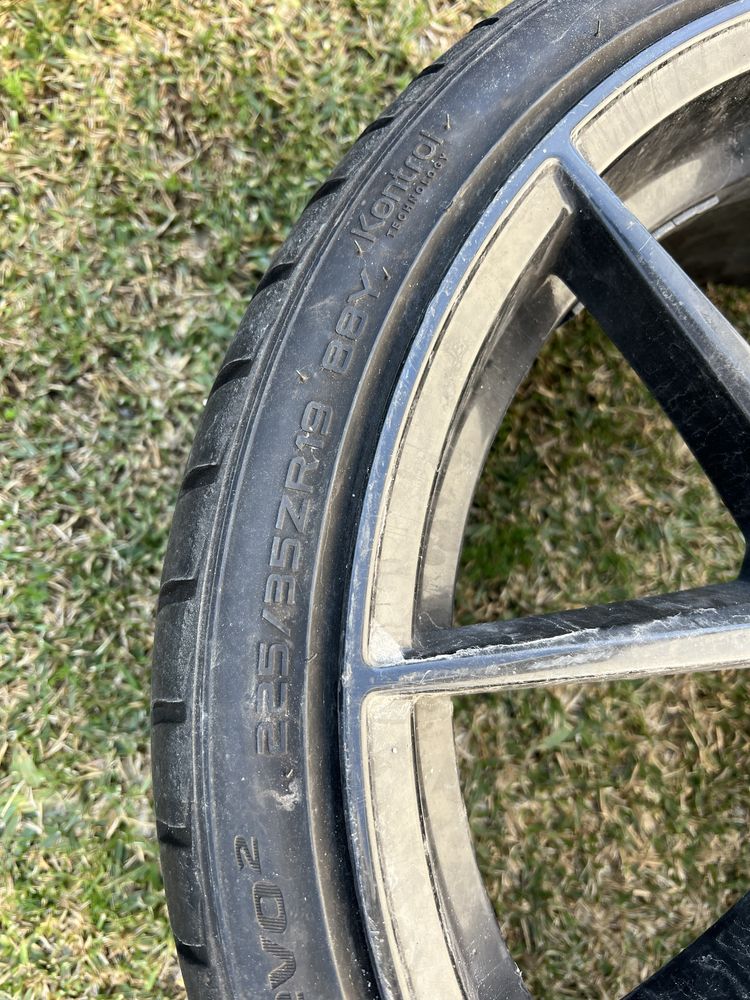 3 jantes BMW 19’’ look CS com pneus