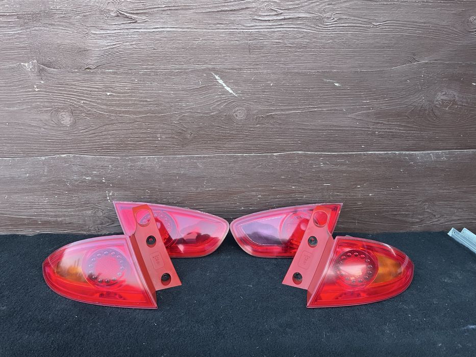 Стопи, стоп, ліхтарі задні Seat Leon 2 Сеат Леон 2 (09-12)