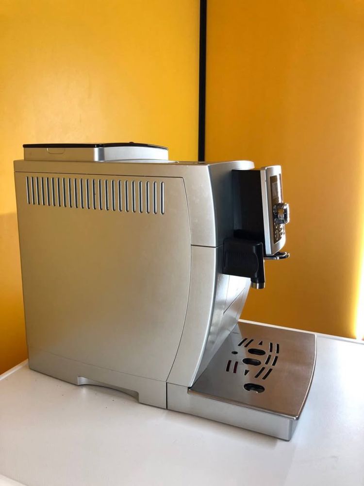 Кавомашина Delonghi ECAM 23.466.S