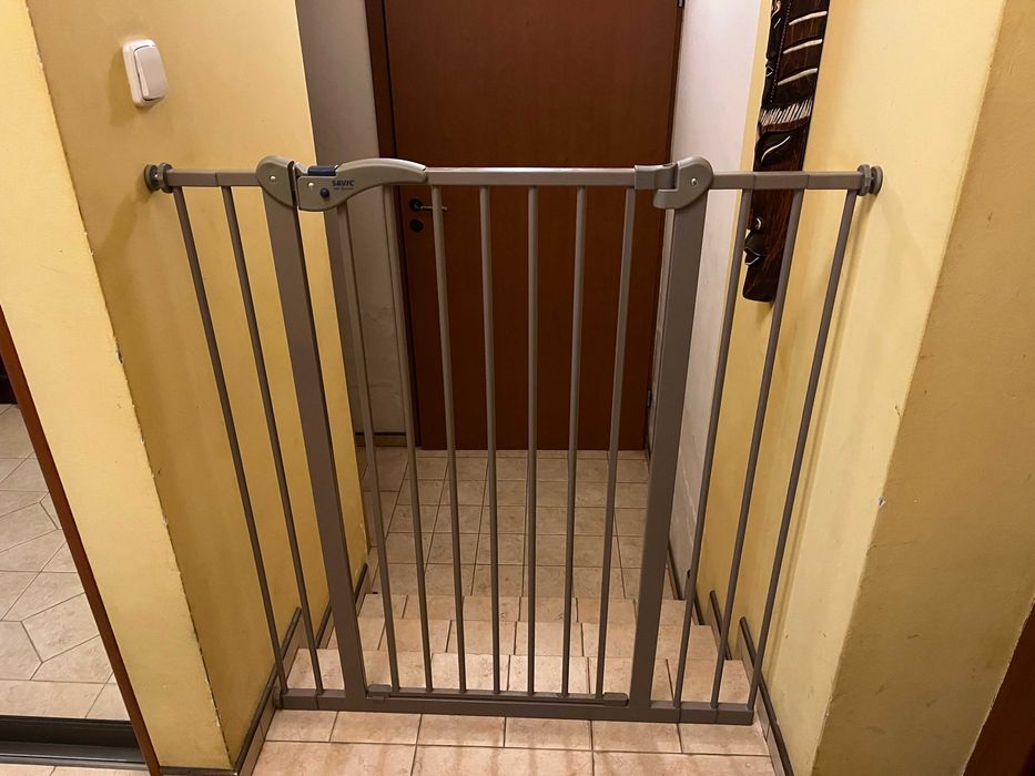 Savic Dog Barrier beżowa, wysoka (ok. 107 cm) bramka rozporowa dla psa