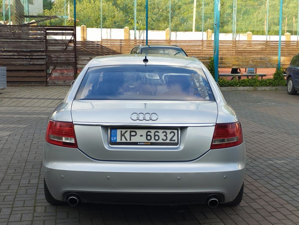 Audi A6C6 2.4 2004