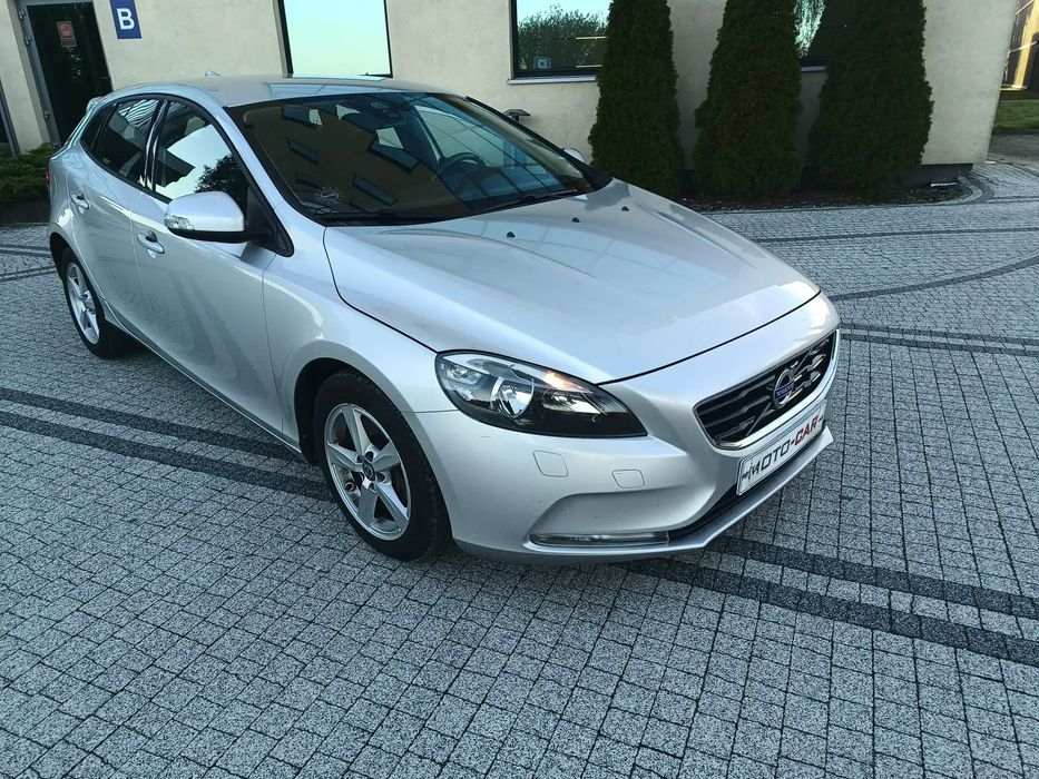 Volvo V40 Super Auto Polecam 2 Komplety Kół