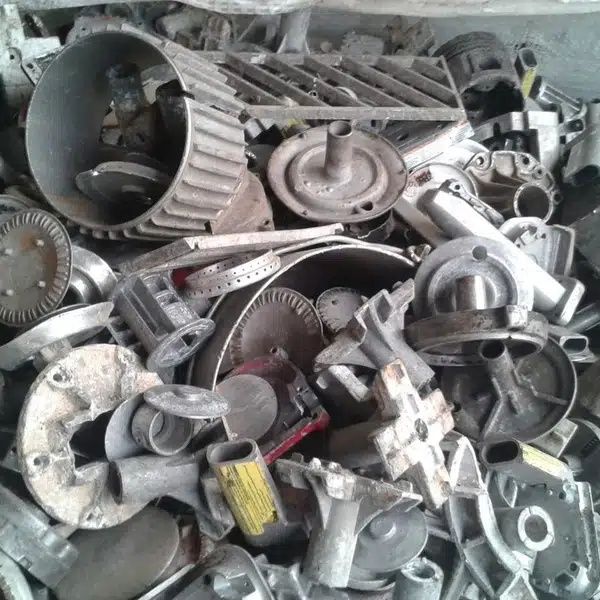 Recolho e compro todo tipo de sucatas