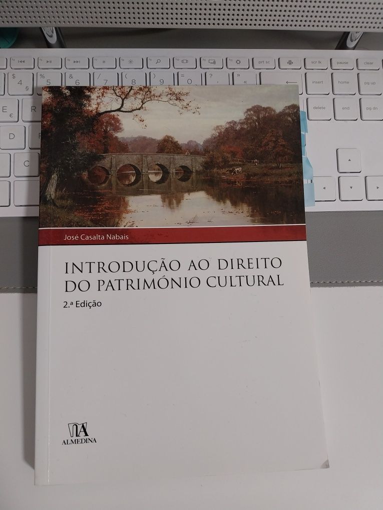 Livro Introdução ao Direito do Património Cultural