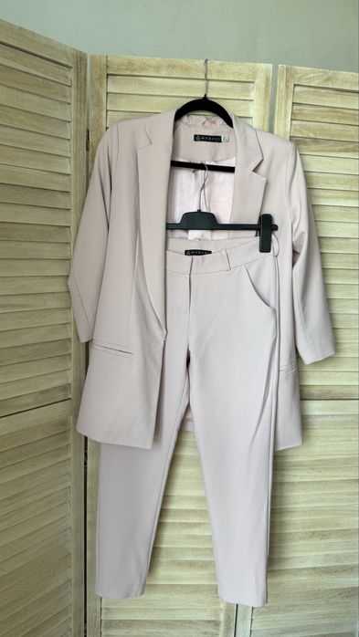 Костюм двійка стильний