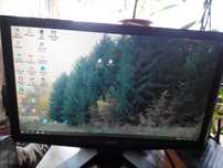 LCD monitor ACER 193HQ G в рабочем состоянии