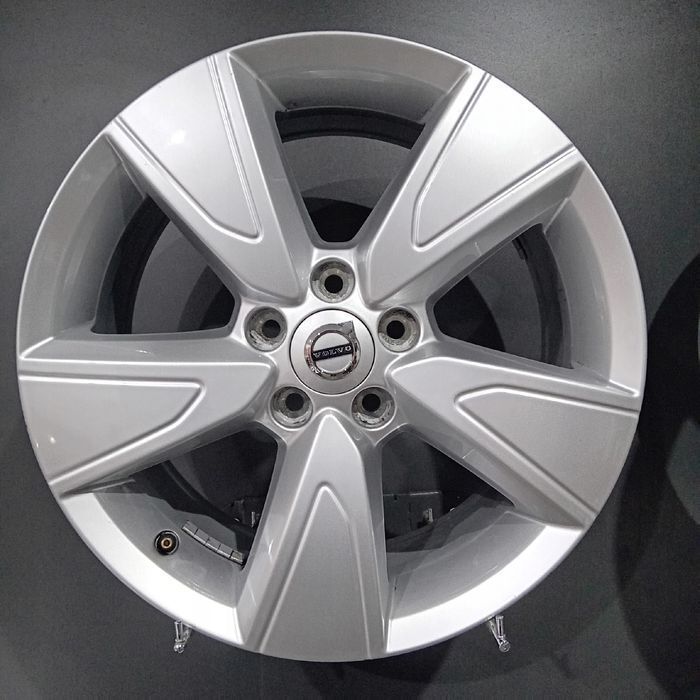Felgi 17 5x108 Volvo XC40 OE (F508545-5)