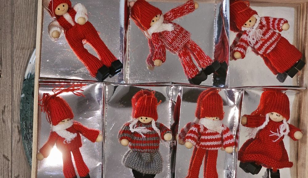 7 новорічних гномів (ельфів) в рідній упаковці.Ялинкові прикраси, дек