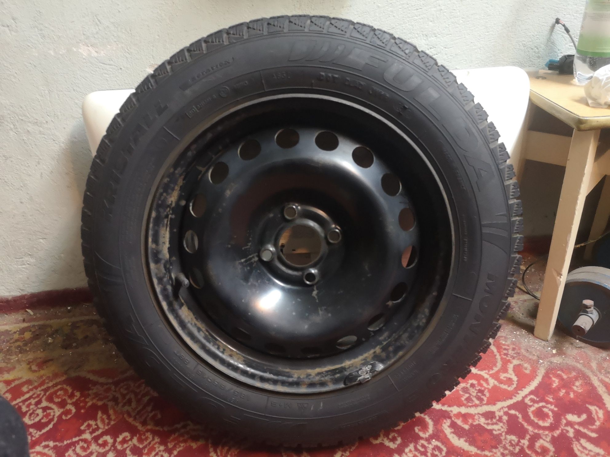 Opony zimowe  FULDA z felgami stalowymi 185/65 R15