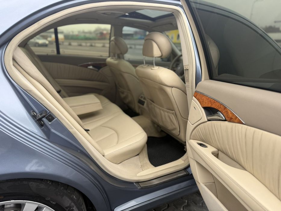 Мерседес бенс E211