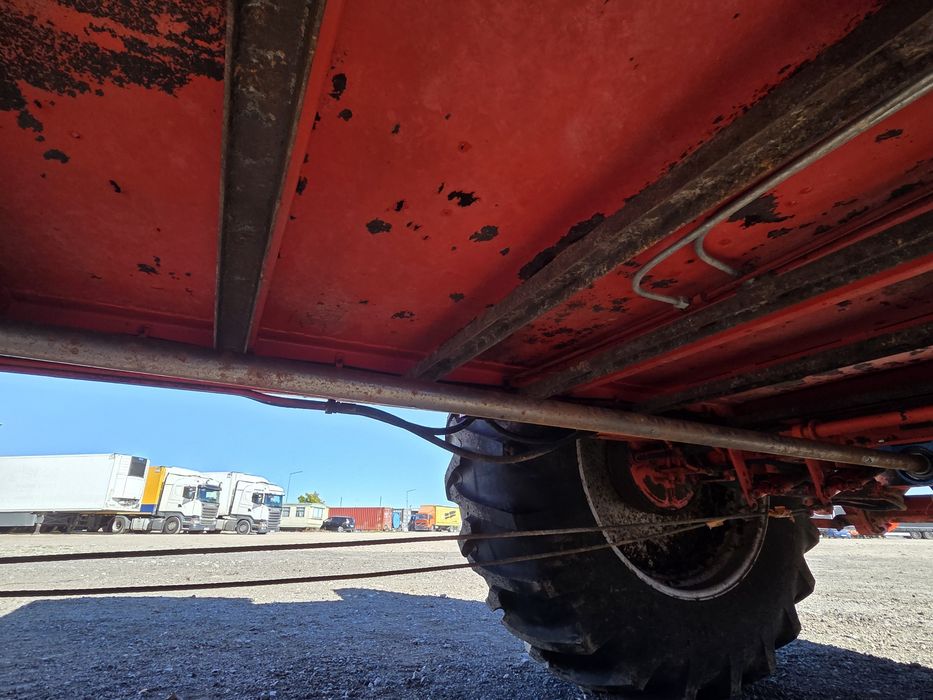 Rozrzutnik obornika buchet 8-9t