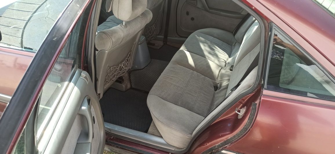 Opel Omega A 2.0